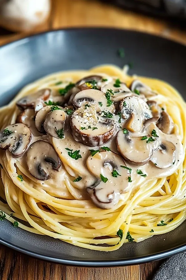 Cremige Spaghetti mit Champignon-Sahnesauce