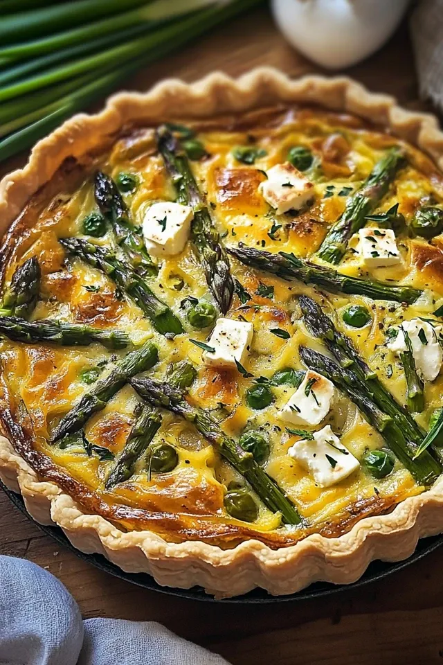 Spargel-Quiche mit Feta und Frühlingszwiebeln